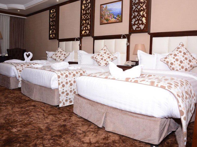 1EDC7C72B76FF4EF01F10510611D7F7D