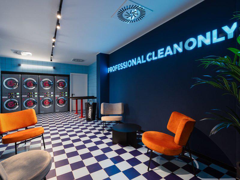 35143931DE7EAE7B9B7941D1DA793550