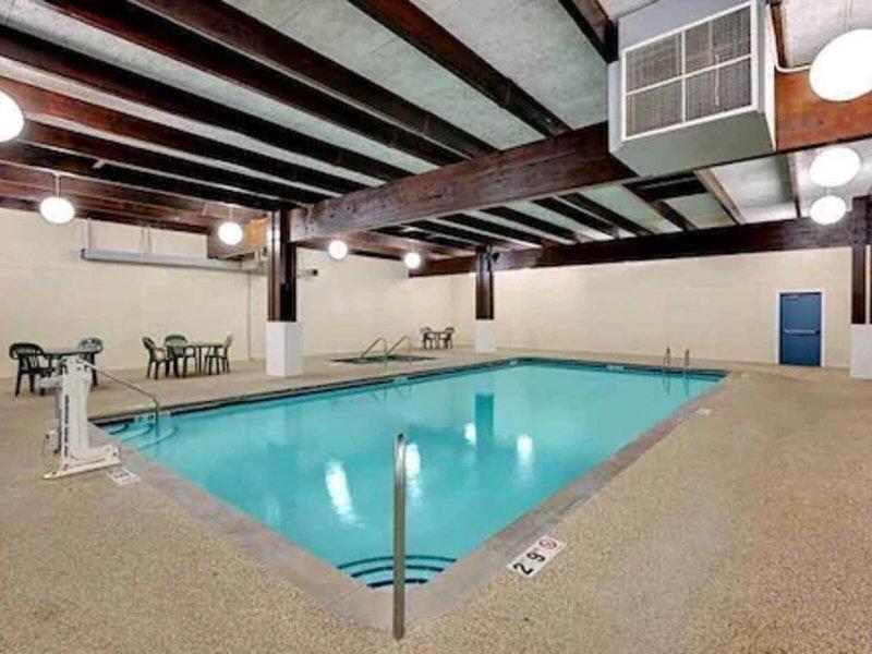 2BDEB266942105556D3D2F719FE1835D