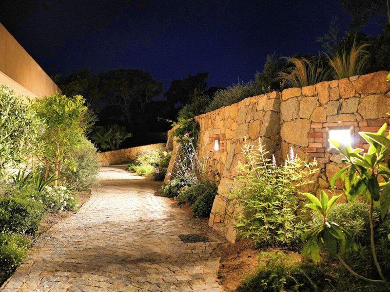 7C0FBD203052C5E8674D86358460F6B6