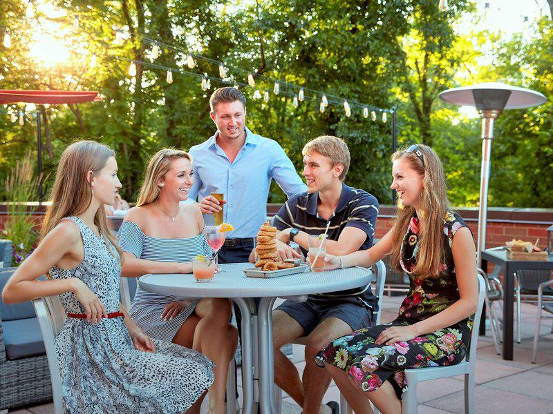 DE73E8A6BAAB2F01752402786D64ECDC