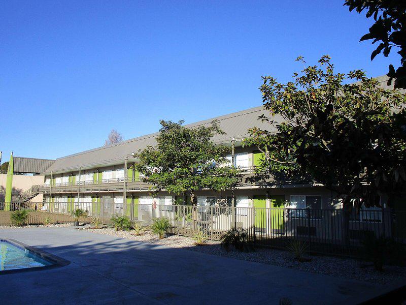 BFD525E57FDB61DE464E5E214FFA912F