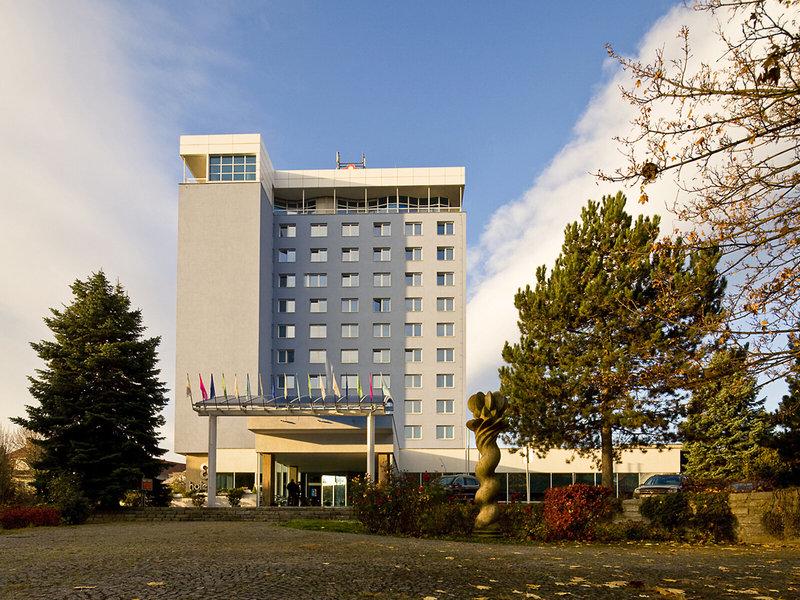 1C0DFD17DCE5F43A73819476D32A9D21