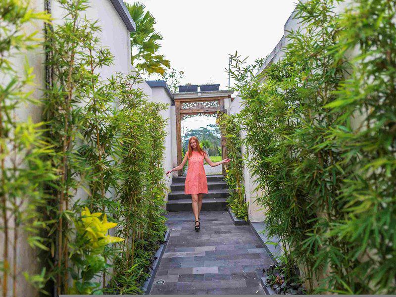 C01055A25EBA6E49221CC184F08B190B