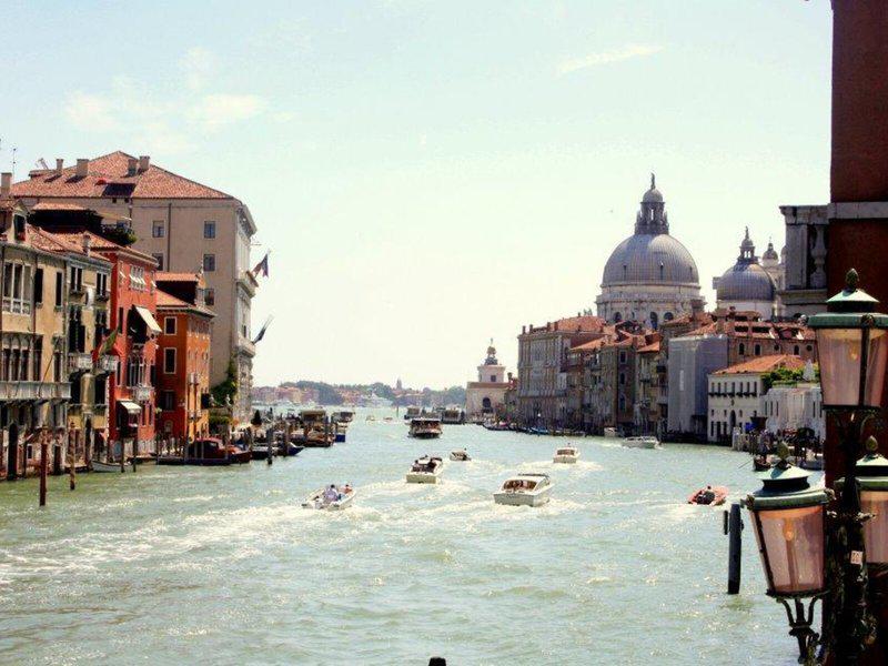 FCE916A8A30F310D4B3D8ECF3DCB5B4C