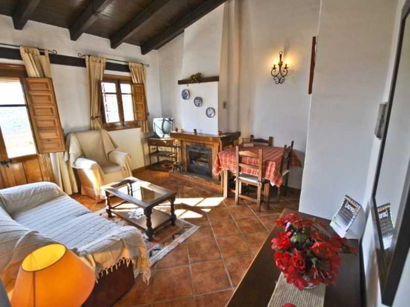 AC6DCC8EE5C1D037B426C0632A230D47