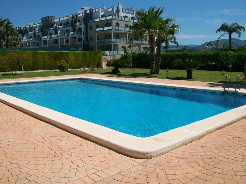 02FF30F7FF4D9D14E0732ED87FBA70CC