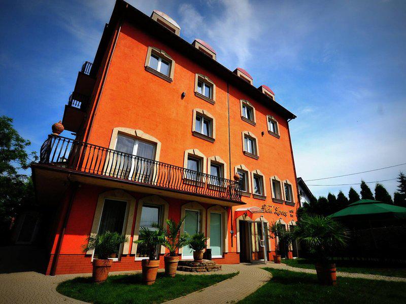 E4C7BC3F5CAE2E5EA378D43489F469B3