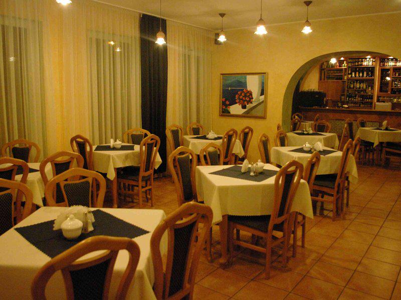 DE9C6B9742A4DAC4128B733B20F0F04D