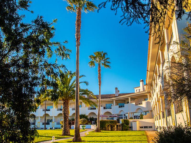 5F2440BA415B42E5F7A365EA10A266A6