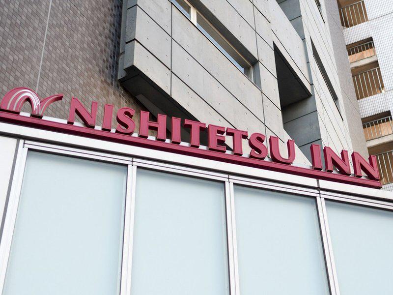 0D976F4F907E127DB25B6E74A1C2326C