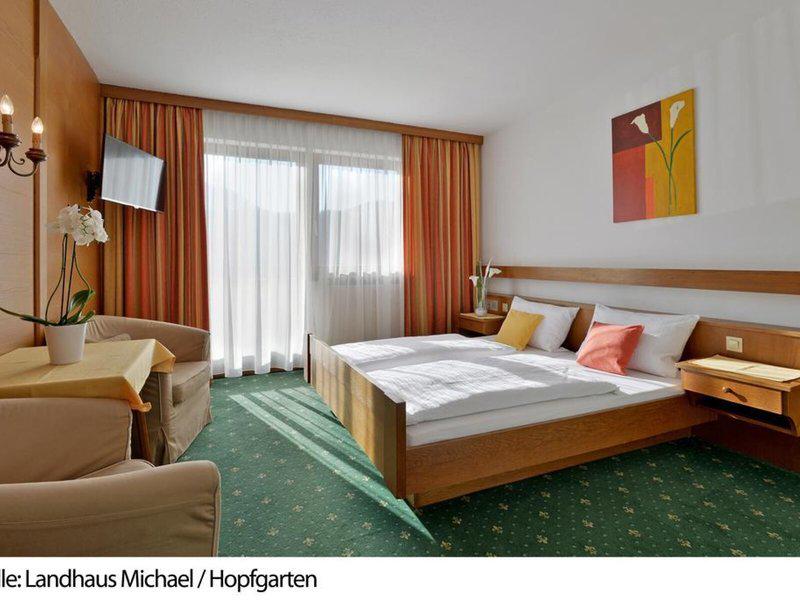 F9166294657FC8E38FAF22778B6133D7