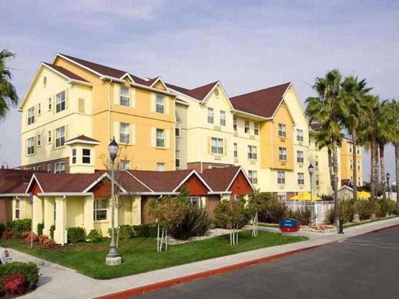 A3CE2BC23F1D96B2449A2E66CBCDD25F