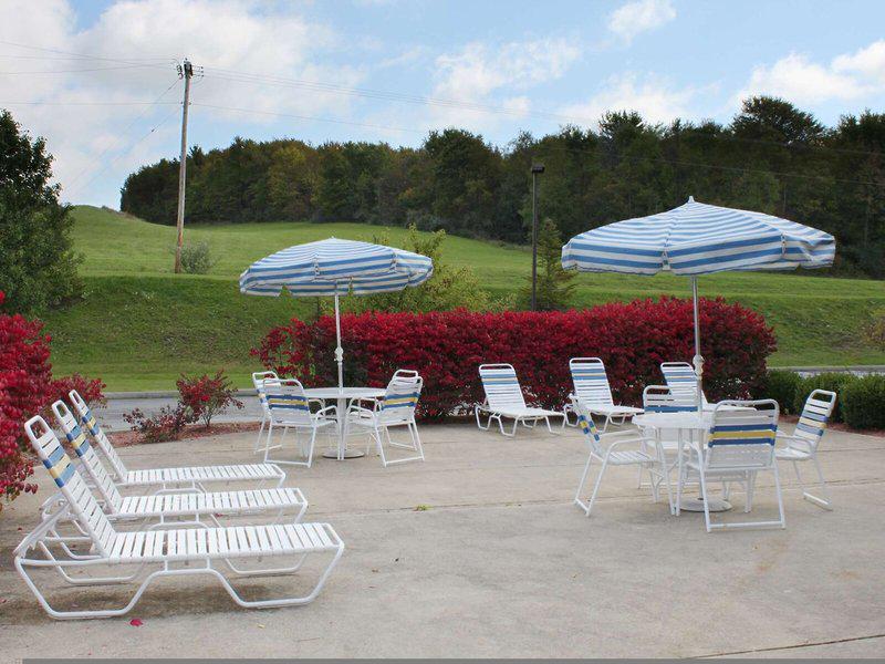 726DACEE96FD1105C437E6D0592C7596