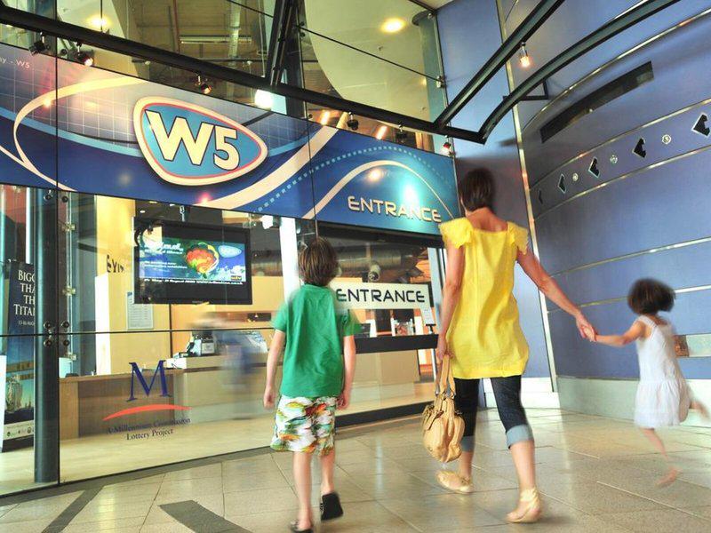 AB5F5AC49B5FEF2011F6DDD8512384E8