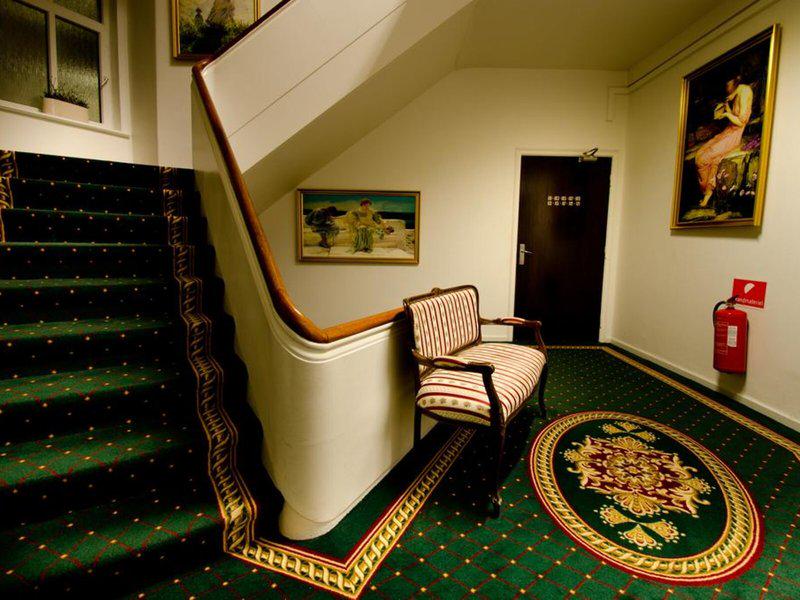 41CEBCD542A0B759636FA20234B81FAE