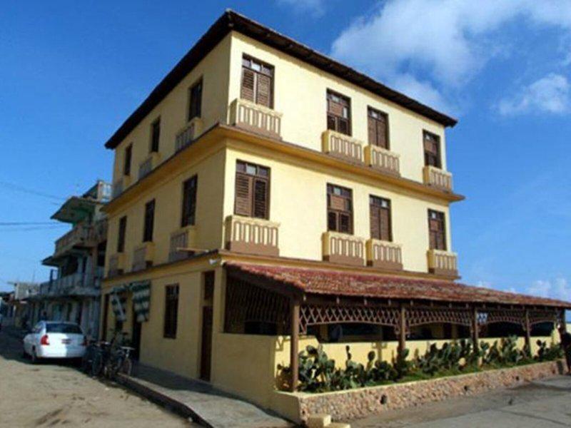 33EAAD4EAD1D6537560675BAEE735989