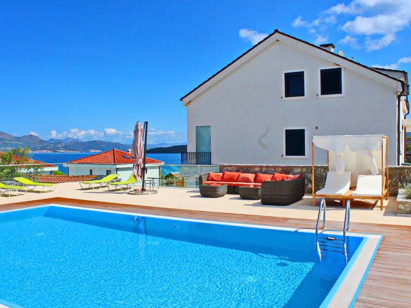 E101AFC7CCF03BA9F2D1B449BCC1A1D7