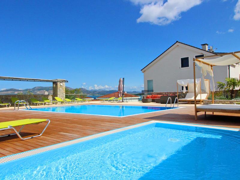 DC39C63F650F3B8C419669CAAB69F66D