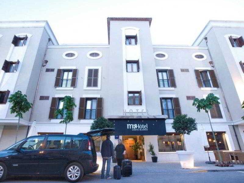 D4A98BD082481859C42254D4103C09D5