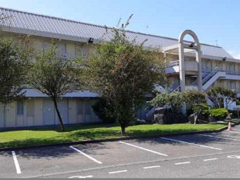 FBC21192DBAE198CF1CA22C5A4743690