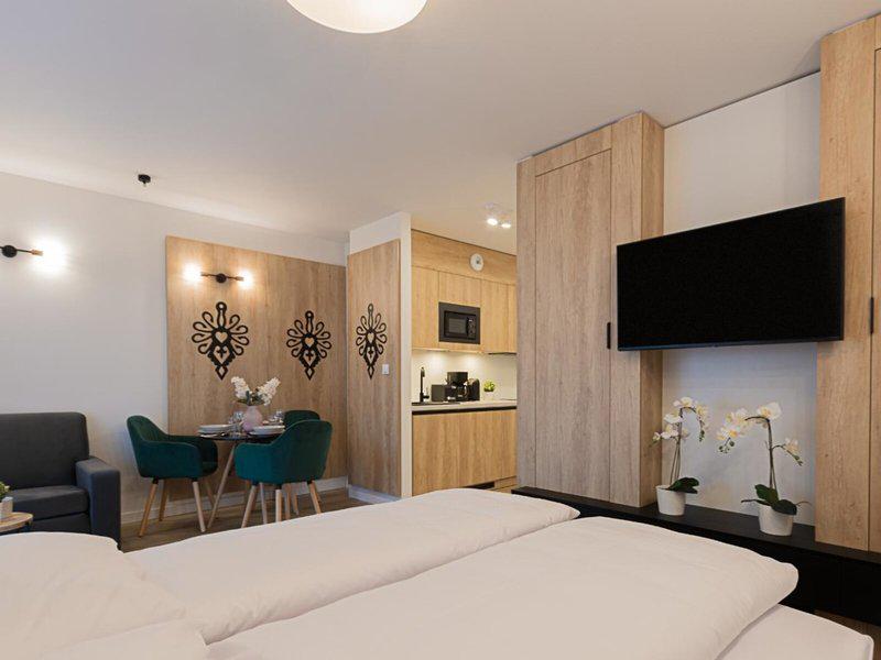 05F7570DD1E8130AAB9BABD87F5FDAFC