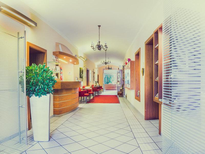 AE0ABE6EA9F5675838C5DBBF20AB5AB6