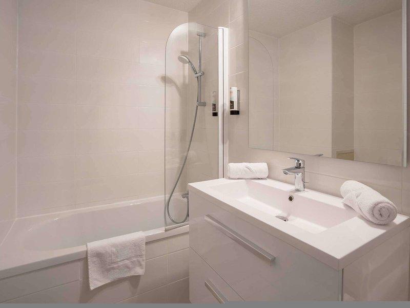 BA69E5D2CF48837E7B7D01B2D6EEB1D2