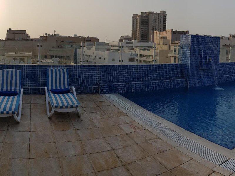 71C264D7BCD25492F77939A30EB35FAA