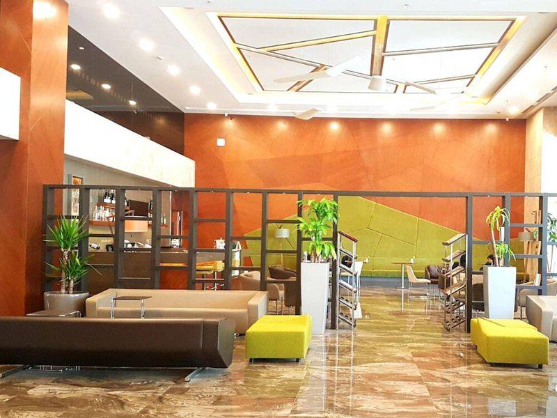 AEF2B89598D313C79A91A990707D7EE9