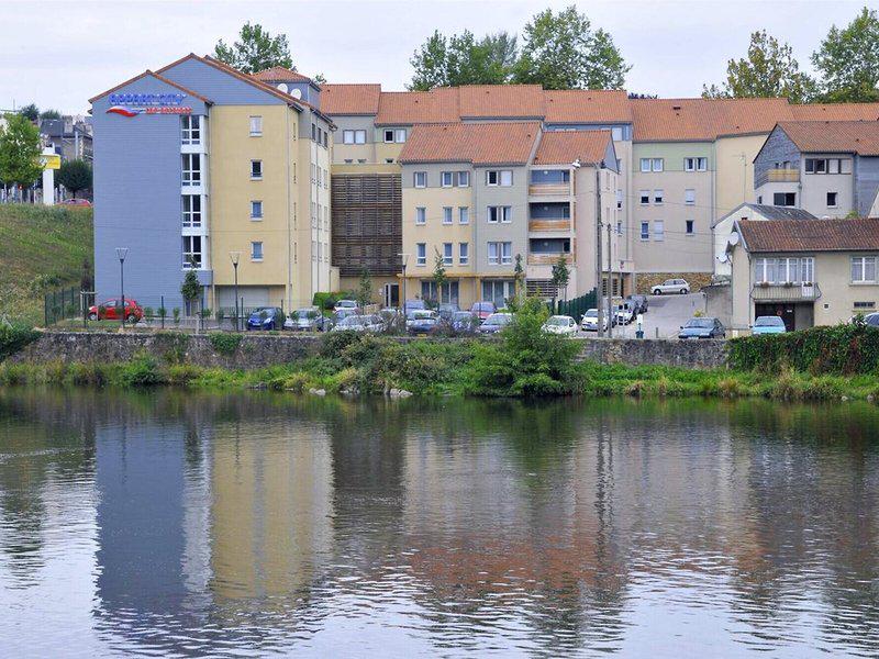 C18912210C1A40F7A3BD63FAE73C16B8