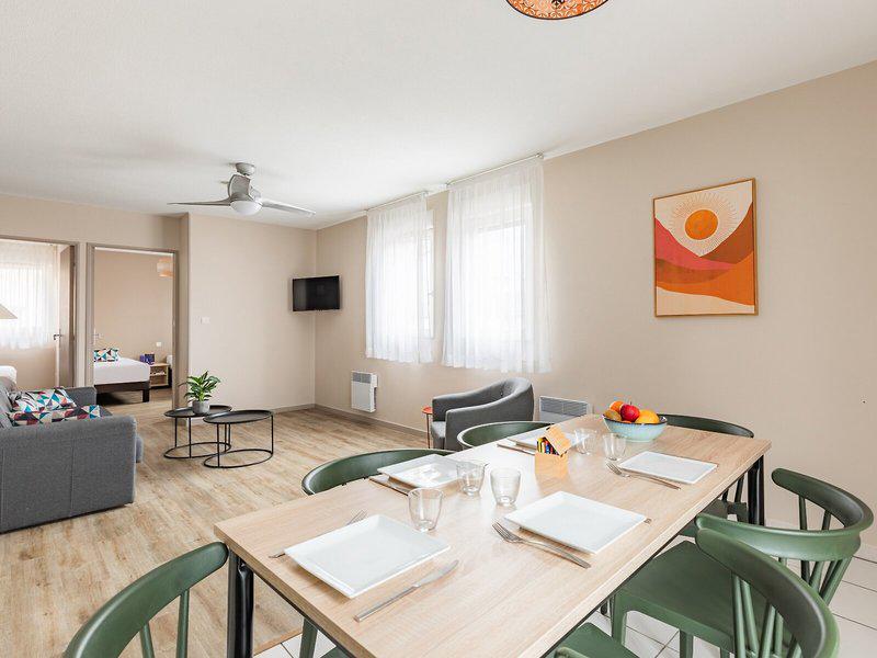 7A24CC2381F5D45DDCFEB64BB7F13CBB