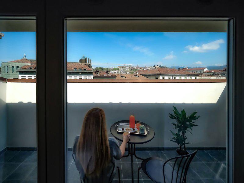 913D2761D94524491A377BE6D9DB918A