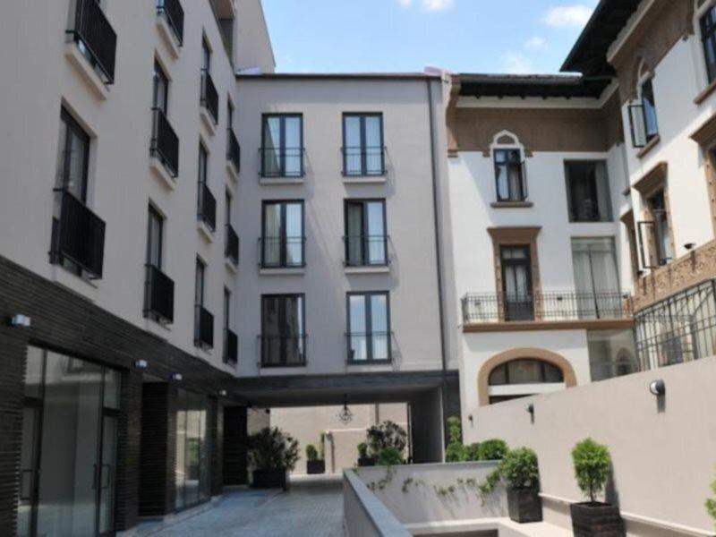 D96A9DADE19754E5B02D4A8D97C796A5