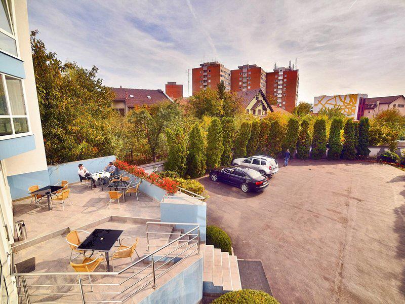 C7FFA10F65424C2281BC2F7D011DD76D