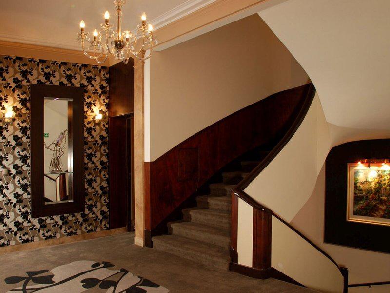 B41C7C74CF4C181EAB6919CD33B4082B