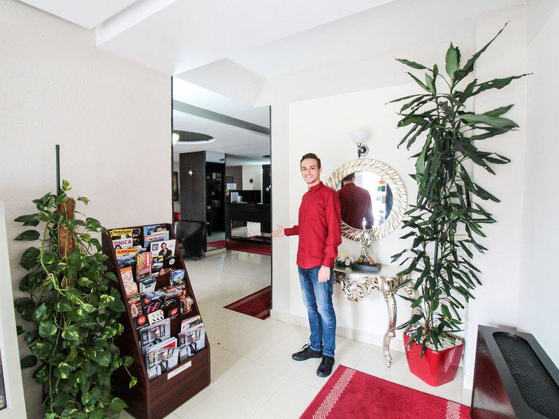 B841913DD1505B21F4B6488DEF399F0B