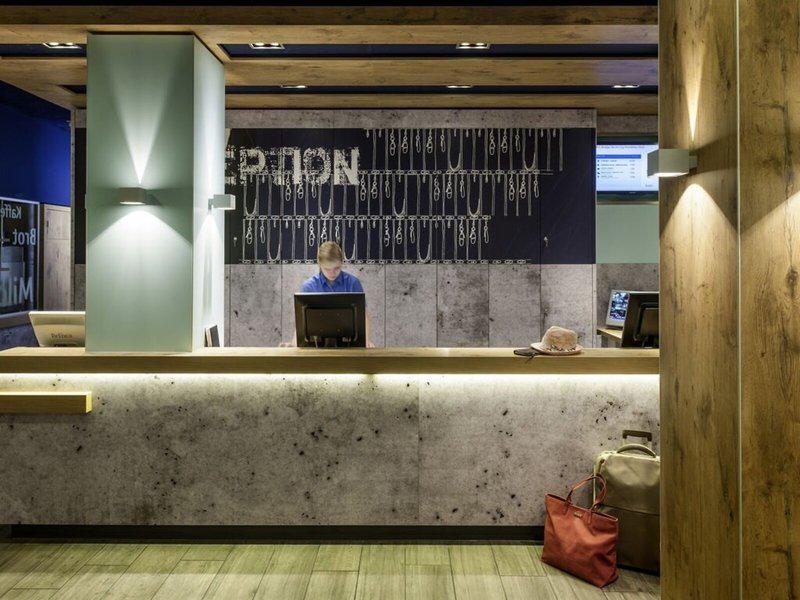 2CFAA45C7E139477ACE451509E14B2F5