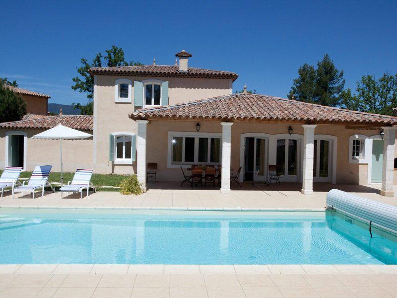 8527C1B6052AD877761DE7E61A5B8BED