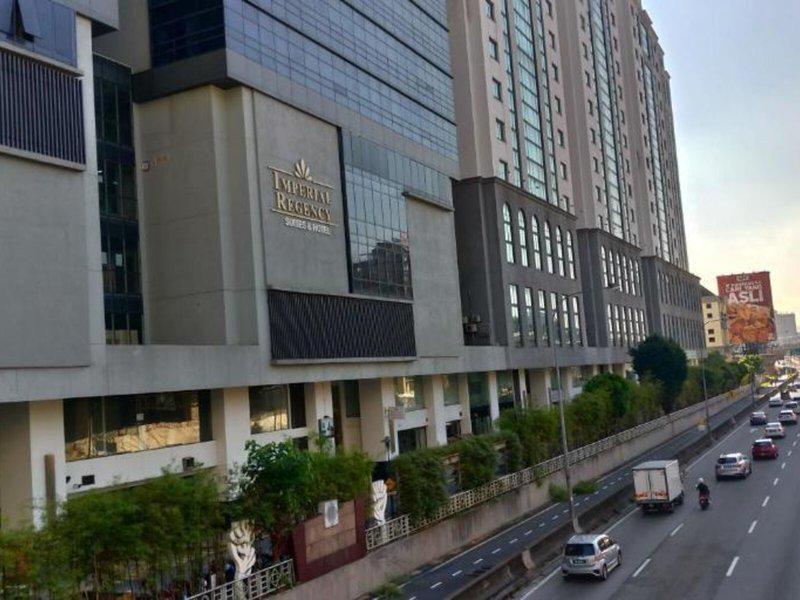 B3563FC5ABD083F5DC0E1B712359E9A3