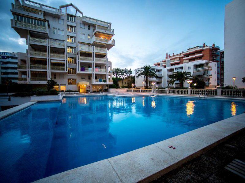 B9099996A3ED1E1BF515BE1BD81C673E