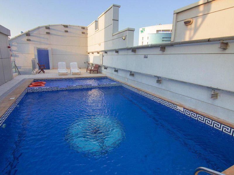 71382B6F04FB579B2BDF98DC0BB84F87