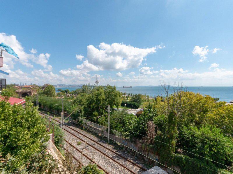 E519A6749973F20284BC486C365C9903