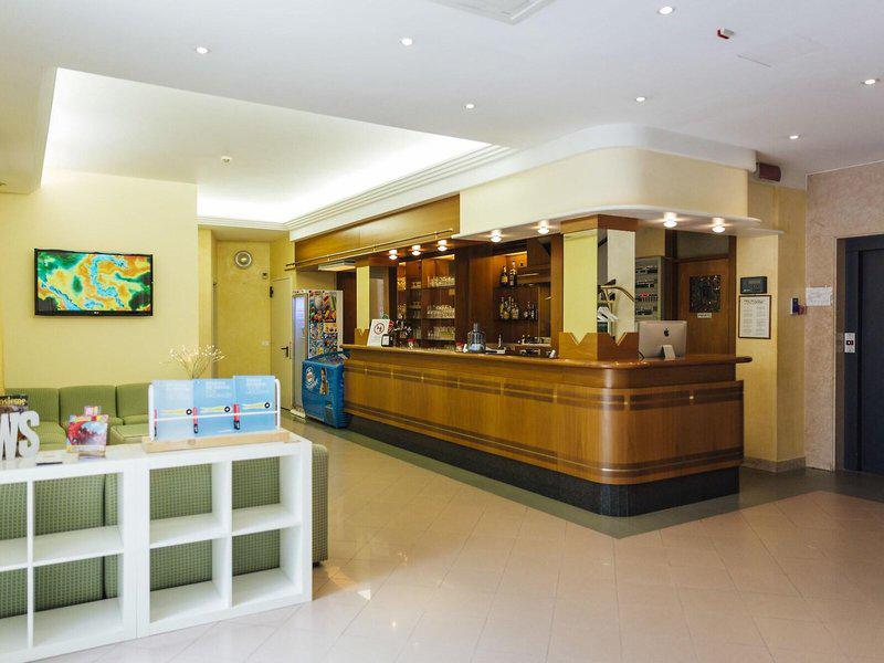 1881CB0F076D6B97F7F8AB1FA080B85D