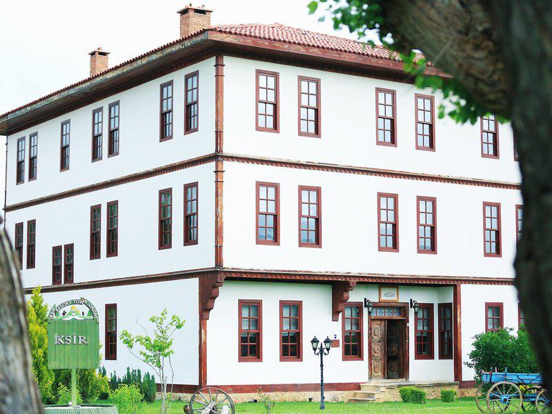 5E60544227D366B46AEF5CDEDA0D43EC