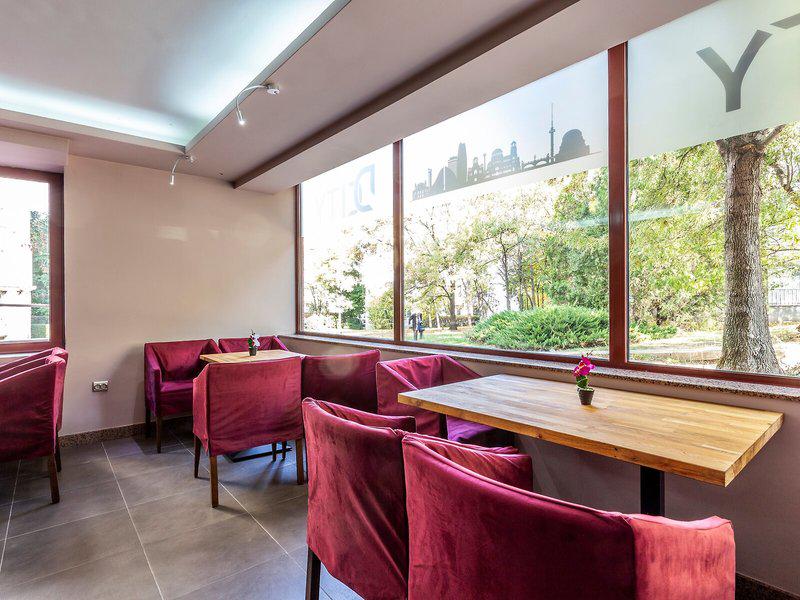 A96F2A56B1A477CEEC25AB1AA8C703FD