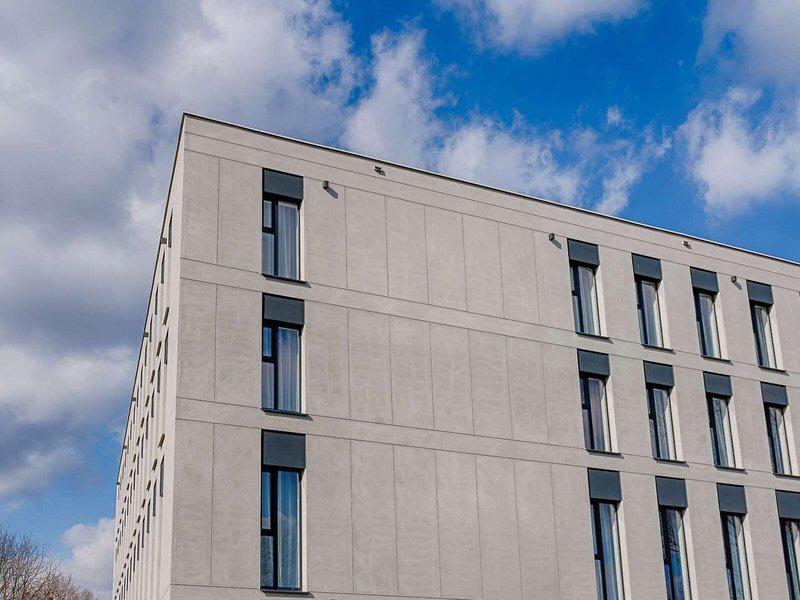 64A91A8C3C69A1F7E7CCD6EA1FEDEB92