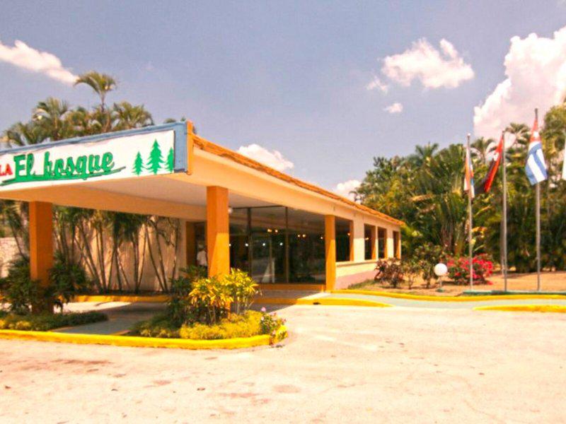 EBEE3BCA96845055FA1396421EFCDB7F