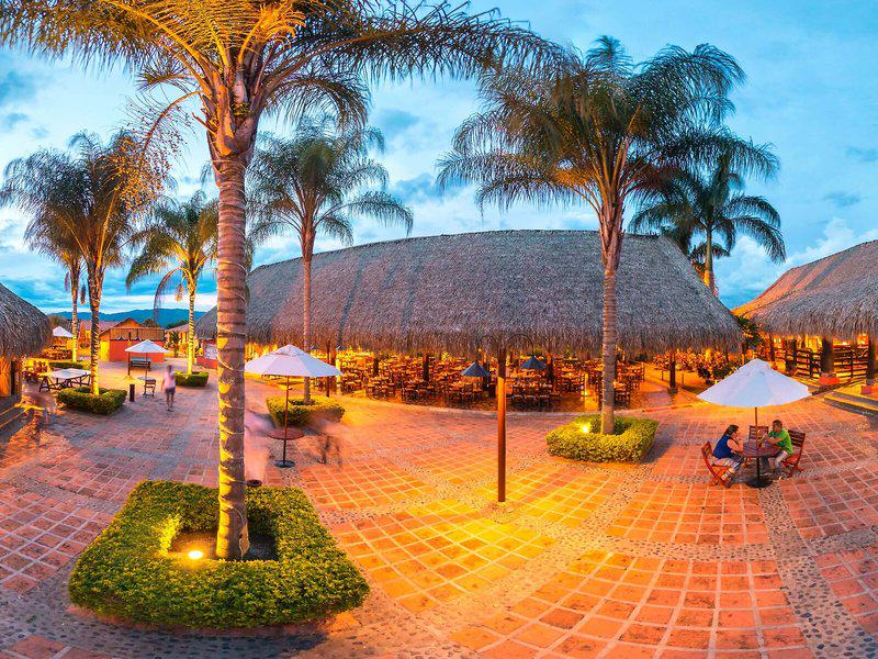 C143739956DB6C153FB62A08AC706460