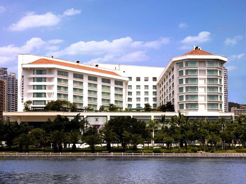 E53EC342DF2F18D92546AE39ABFBFE14